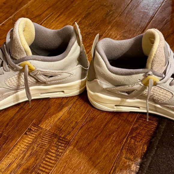 Nike Air Jordan 4 Retro SE (GS)- Like New - Picture 2 of 5